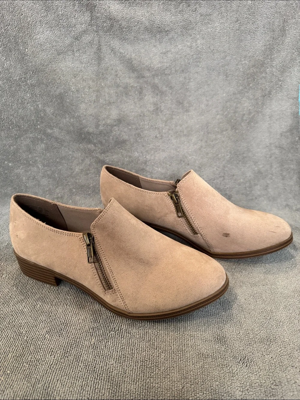 American Eagle Women's Double Zipper Faux Suede Slip-On Ankle Shoes